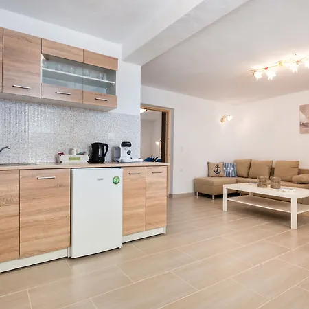 Guest house Ktima Zantidi 3*