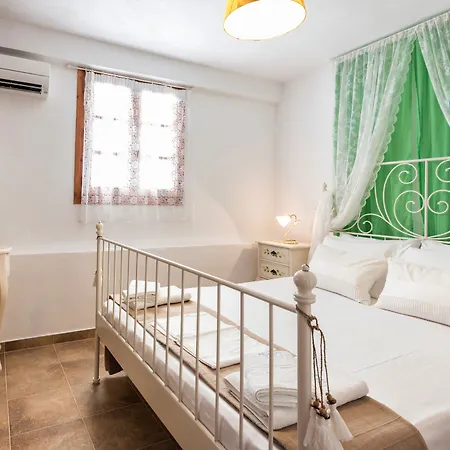 Ktima Zantidi 3* Kampos (Antiparos)
